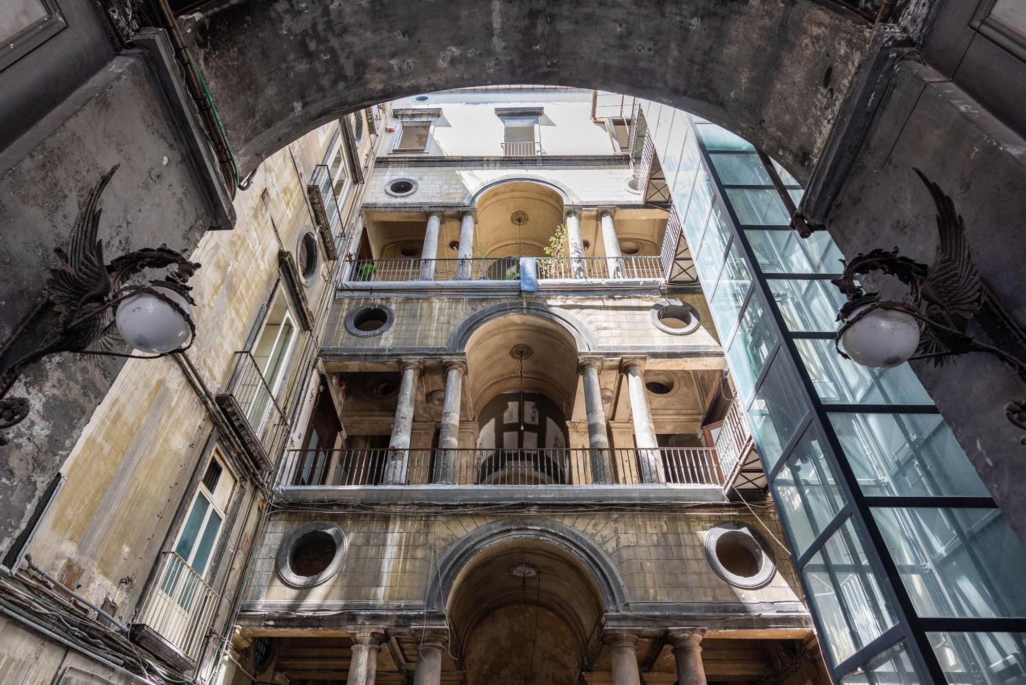Private Intermezzo * Naples